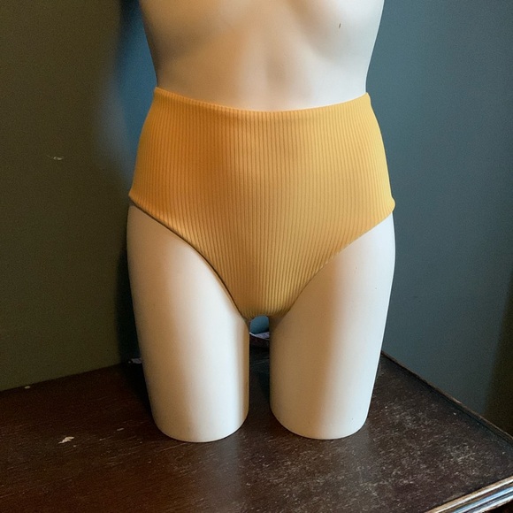 BOYS + ARROWS hi-waist bikini bottom - Picture 4 of 10